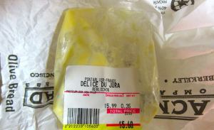 Cheese and olive bread0001